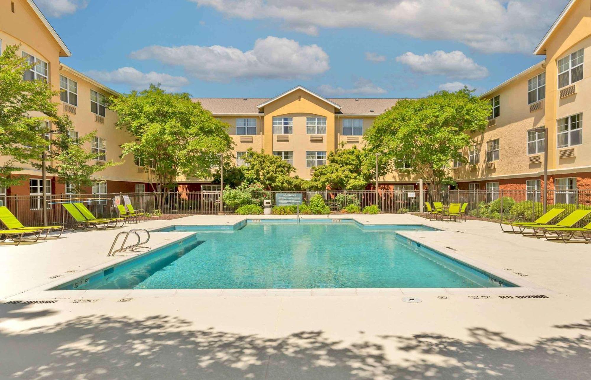 Extended Stay America Suites - Raleigh - Rtp - 4919 Miami Blvd Durham Bagian luar foto