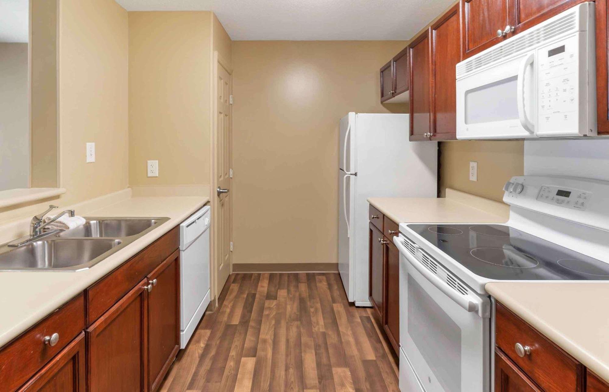 Extended Stay America Suites - Raleigh - Rtp - 4919 Miami Blvd Durham Bagian luar foto